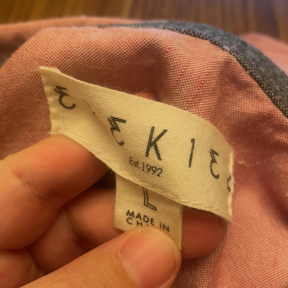 Ezekiel men’s button down muted red size L - Picture 9 of 9